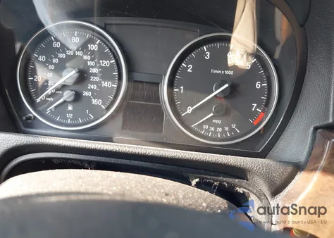 2009 BMW 328I z USA, uszkodzony, nr VIN WBAPH77589NM46007